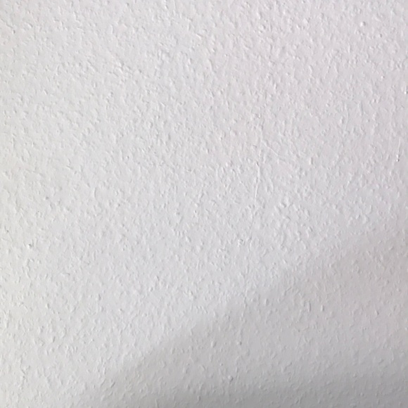 Meet your Posher, Laura - Picture 1 of 1